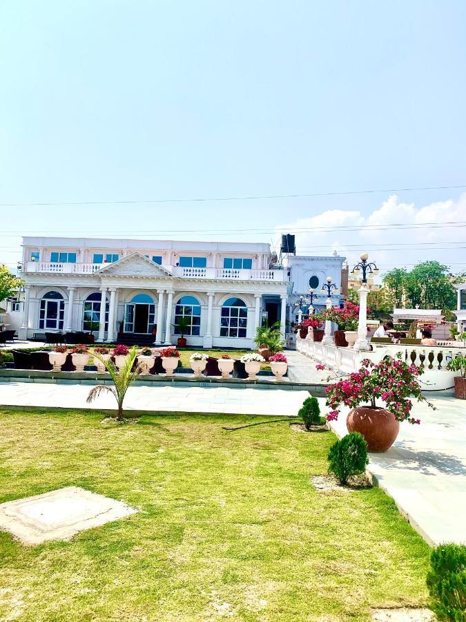 Dream Palace Resort กาฐมาณฑุ ภายนอก รูปภาพ